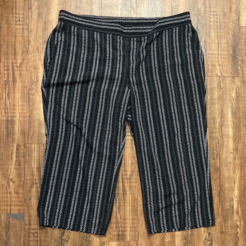 Roz & Ali Pull On Cropped Trousers
